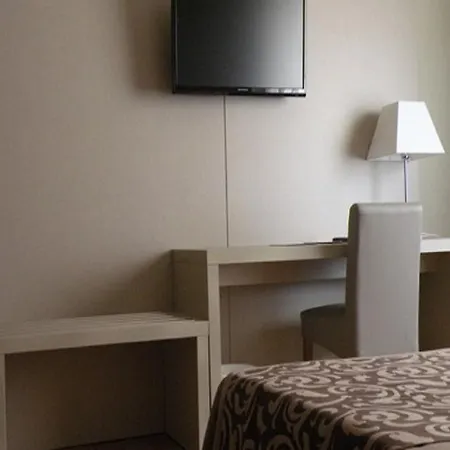Lauria Hotel 3*